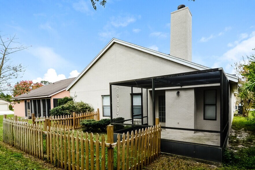 Building Photo - 2630 Cahill Way