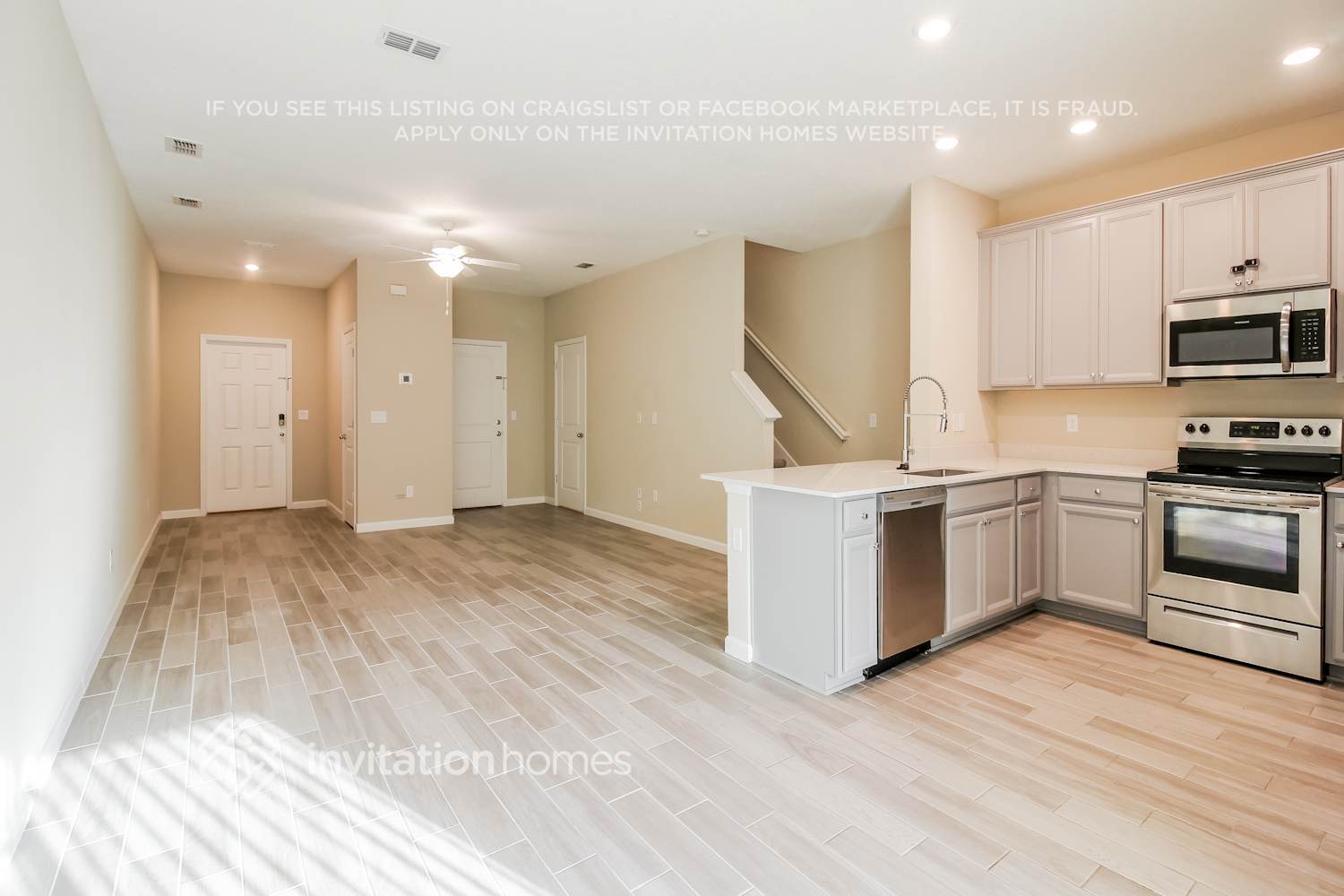 Building Photo - 13290 Shore Grass Dr