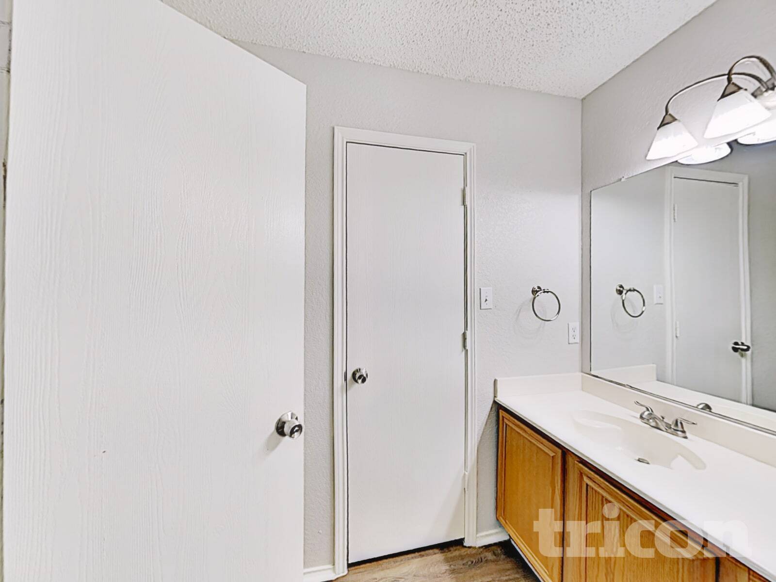 Building Photo - 7032 Rovato Dr