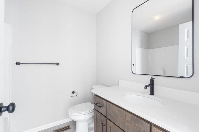 Building Photo - 2015 South St