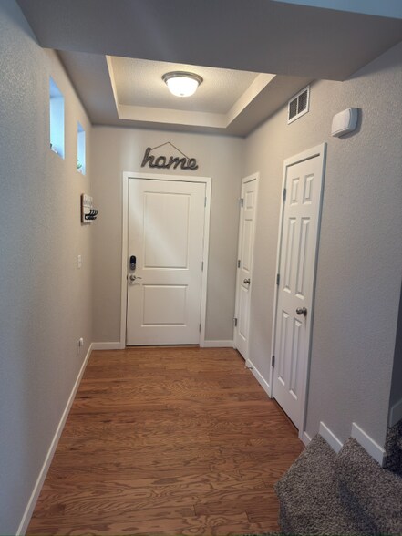 Building Photo - 7366 Weatherwood Dr