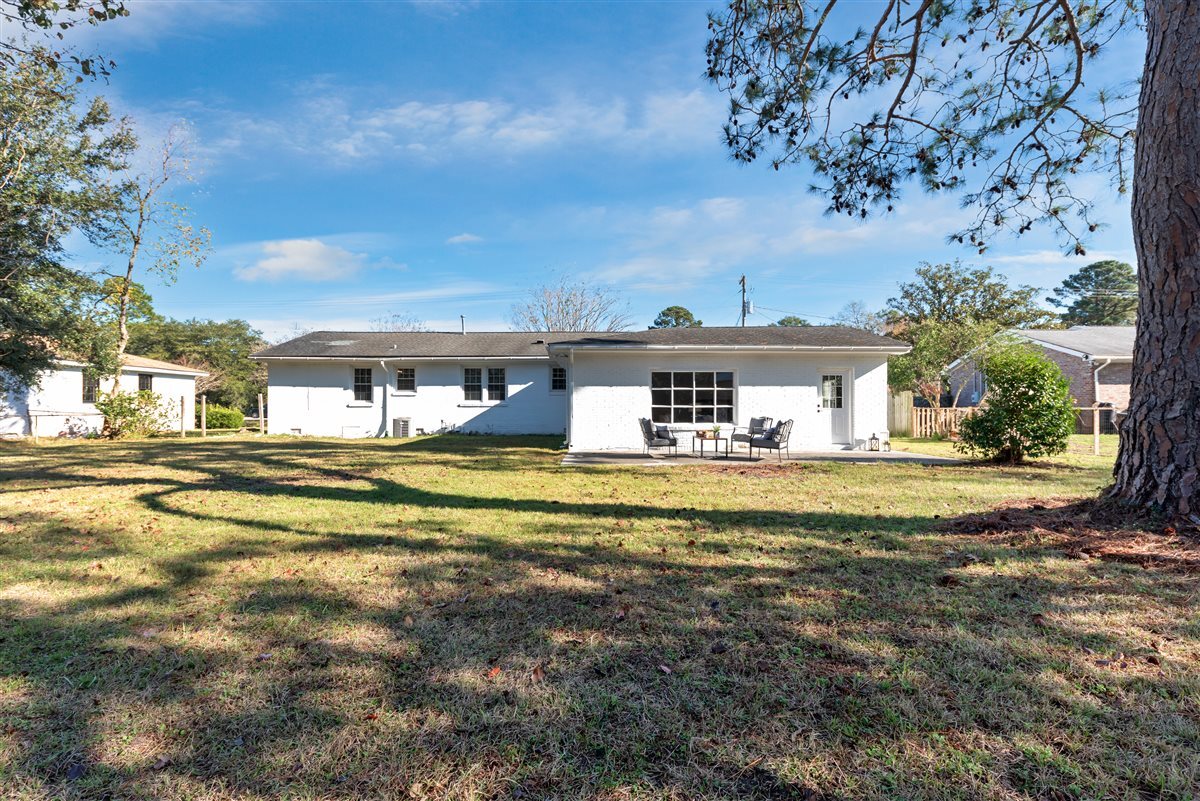 Building Photo - 1077 Harbor View Rd