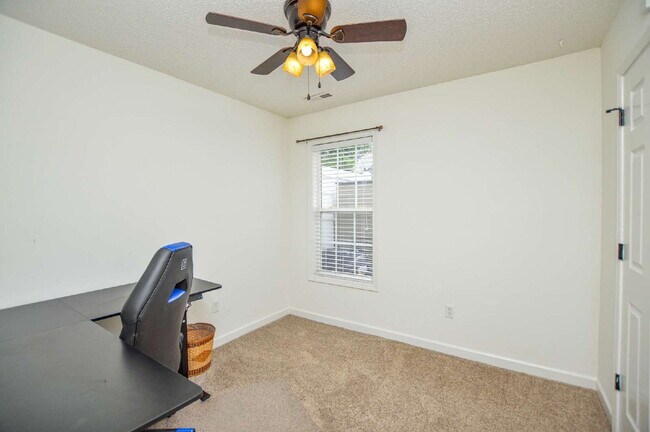 Building Photo - 3219 Cottage Rose Ln