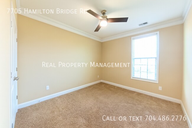 Building Photo - 7705 Hamilton Bridge Rd