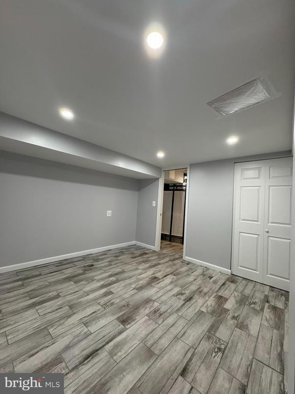 Building Photo - 6910 Ontario St