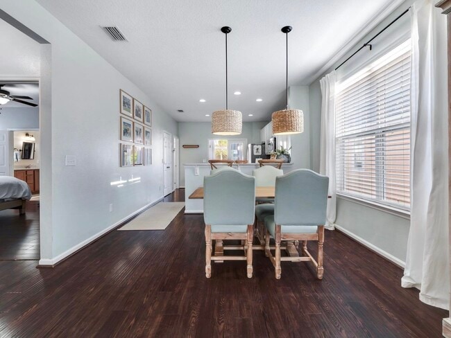 Building Photo - 2436 Rain Lily Way