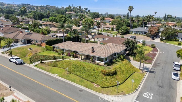 Building Photo - 1011 S Montezuma Way