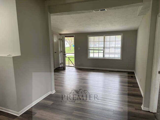 Building Photo - 505 N Geronimo Dr