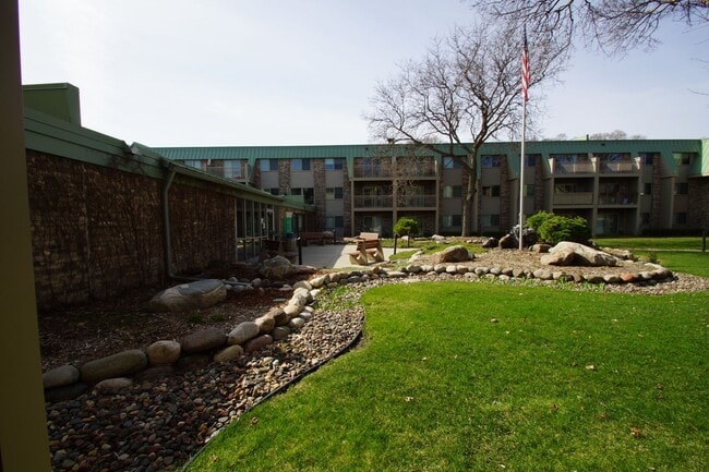 Building Photo - Modern First-Floor One Bedroom with In-Unit Laundry