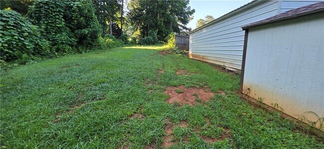 Building Photo - 5143 Ponderosa Farm Rd
