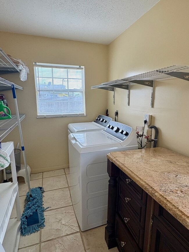 Building Photo - Spacious 3/2 on large lot in Paradise Park (Ft. Pierce) W/ LAWN CARE INCLUDED