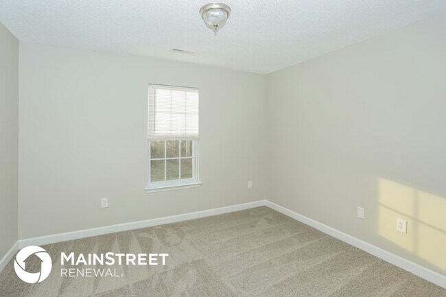 Building Photo - 823 Winthrop Ln