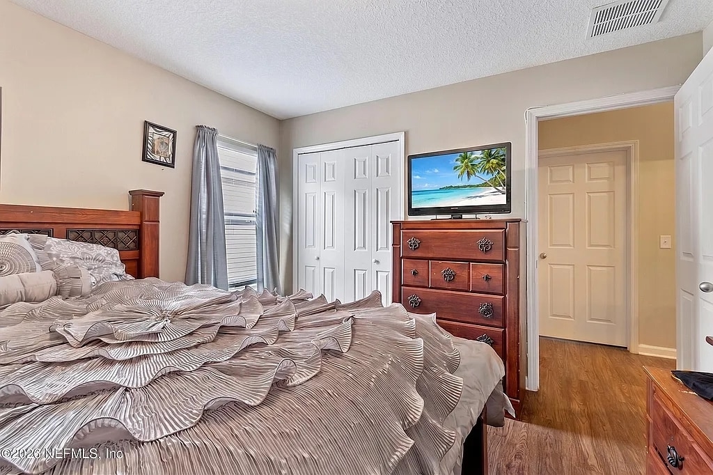 Building Photo - 9155 Mill Grove Dr