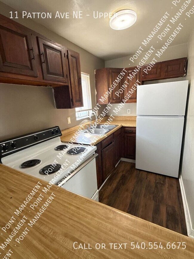 Building Photo - 11 Patton Ave NE