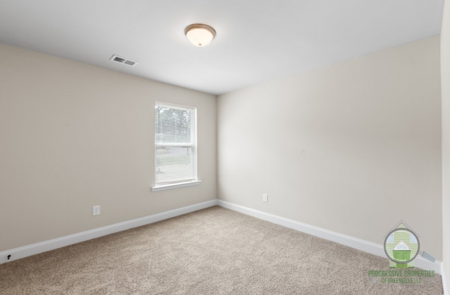 Building Photo - 217 Liberty Dr
