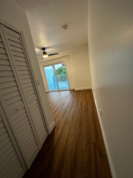 Building Photo - 2734 Bird Ave
