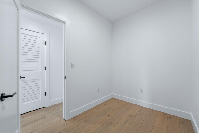 Building Photo - 2602 Palisade Ave