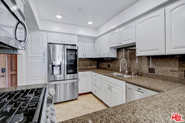 Building Photo - 1520 S Shenandoah St