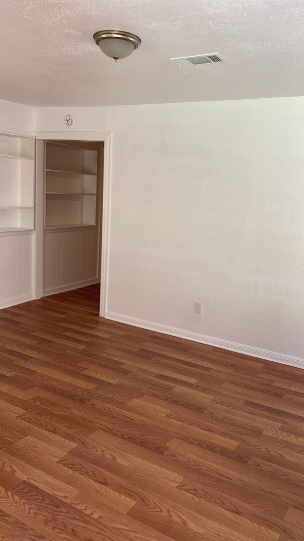 Building Photo - Gorgeous all renovated Home in Beaumont, TX!