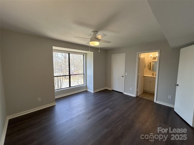 Building Photo - 10923 Harrowfield Rd
