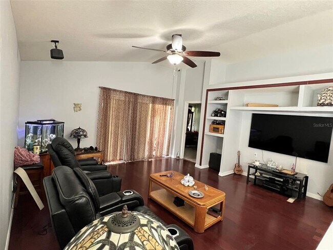 Building Photo - 923 Tramells Trail