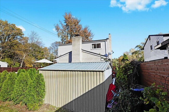 Building Photo - 29945 Everett St