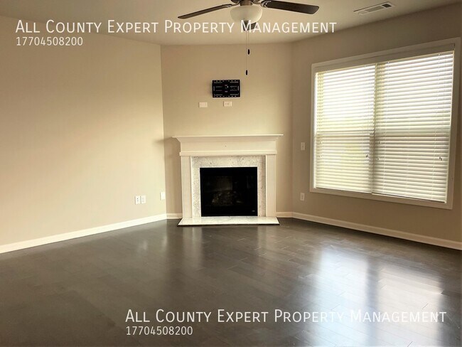 Building Photo - 4845 Frontier Dr