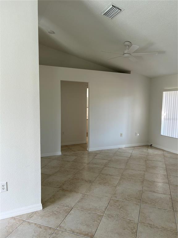 Building Photo - 1515 Silktree Ct