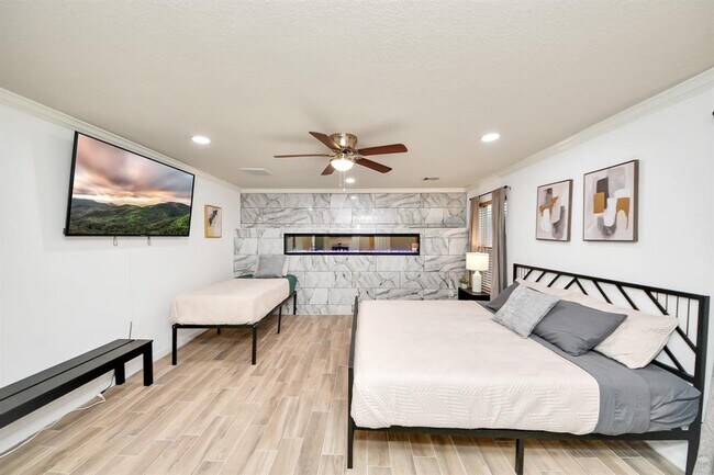 Building Photo - 11754 Green Coral Drive