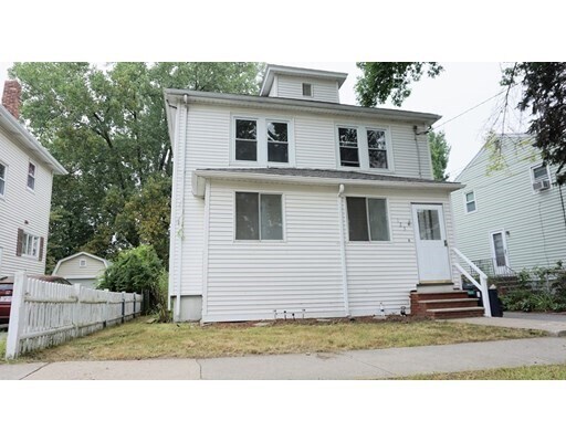 Primary Photo - 123 Thorndike St