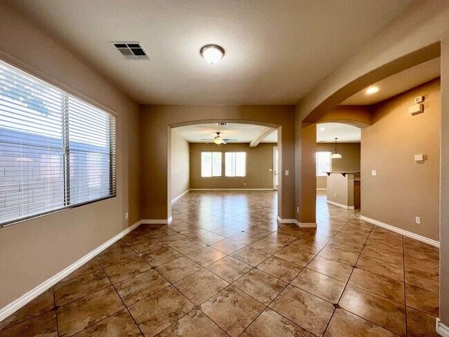 Building Photo - STUNNING 3BD/2.5BA HOME W/ TESLA SOLAR, POOL, SPA, & LOFT!!