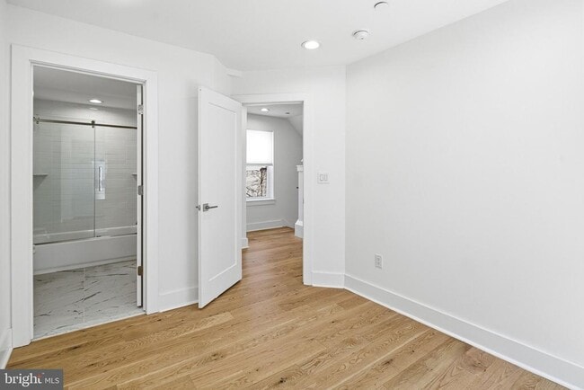 Building Photo - 1329 N 17th St
