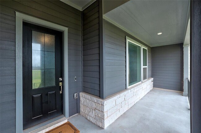 Building Photo - 207 Flowers Ave