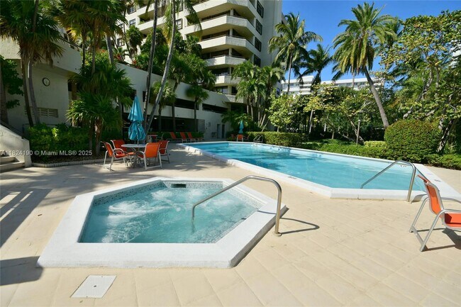 Building Photo - 170 Ocean Ln Dr
