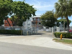 Building Photo - 11301 SW 200th St