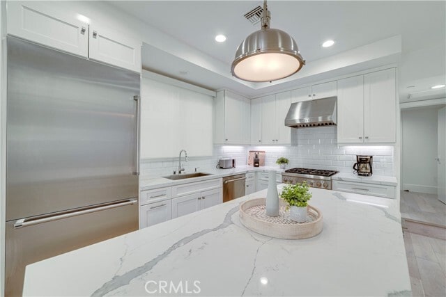 Building Photo - 608 Heliotrope Ave