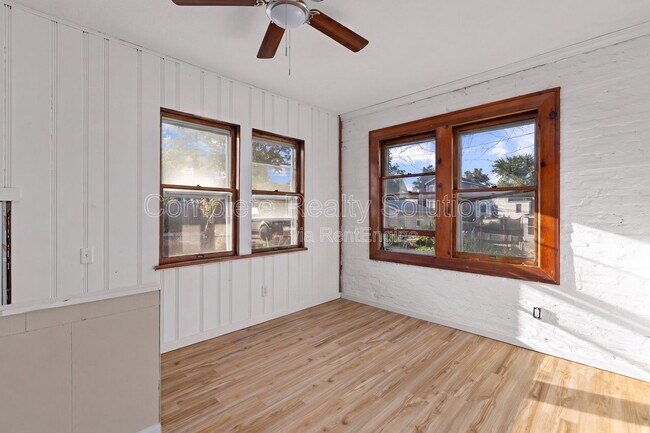Building Photo - 7109 Eugene Ave