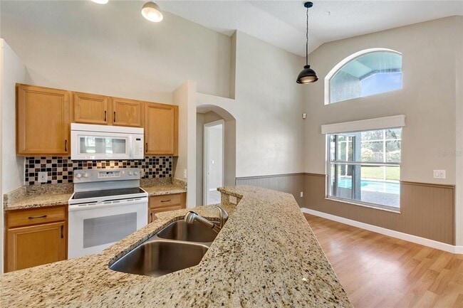 Building Photo - 2301 Paulette Dr