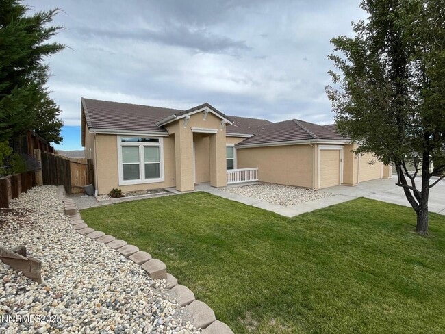 Primary Photo - 17910 Cedar Mountain Ct