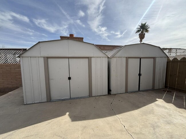 Building Photo - 1466 W 25th St