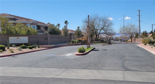 Building Photo - 830 Carnegie St