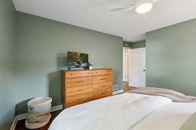 Building Photo - Edina Beauty with Custom Kitchen, Updates ...