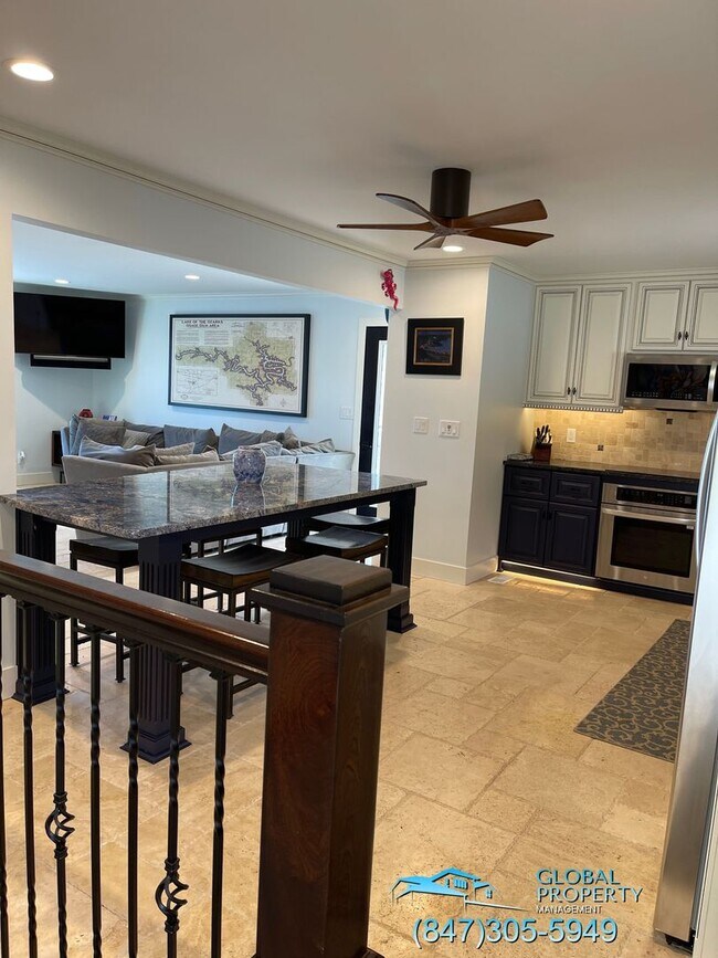 Building Photo - 880 Wading Bird Rd