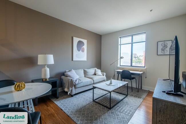 Primary Photo - 1820 E Broad St