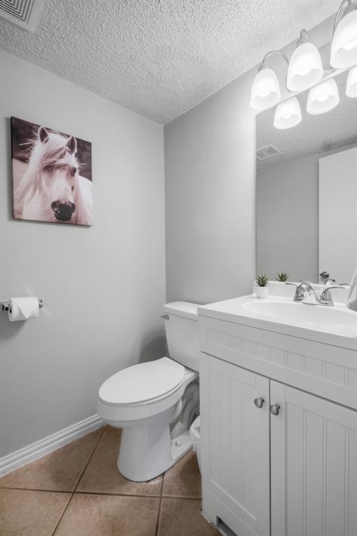 Building Photo - 3208 Twinberry Cove
