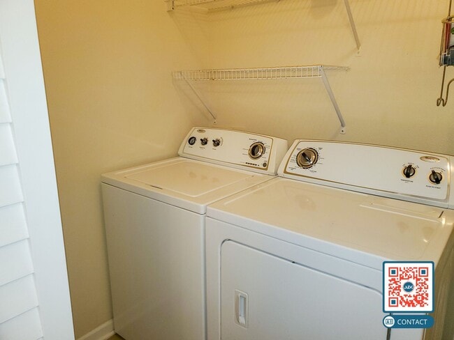 Building Photo - Bright & Spacious Hilton Head Island - Best Location!