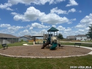 Building Photo - 2560 Solon Ln