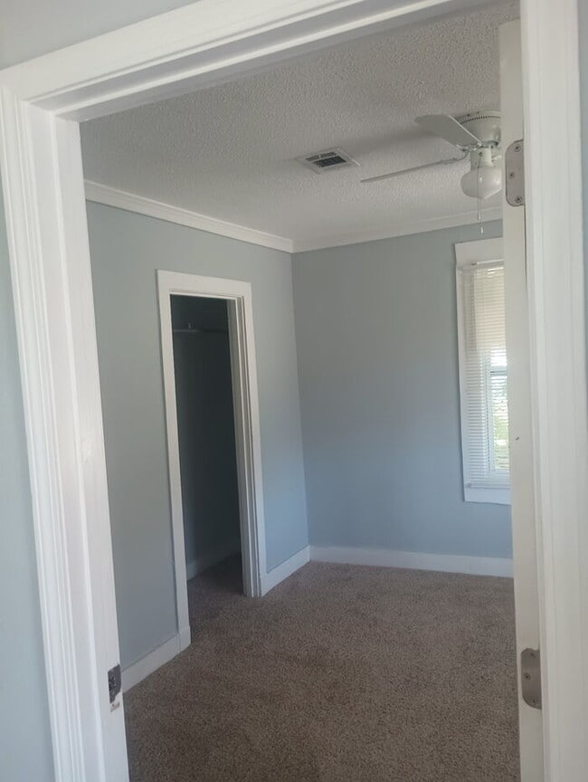 Building Photo - 1511 N 7th Ave