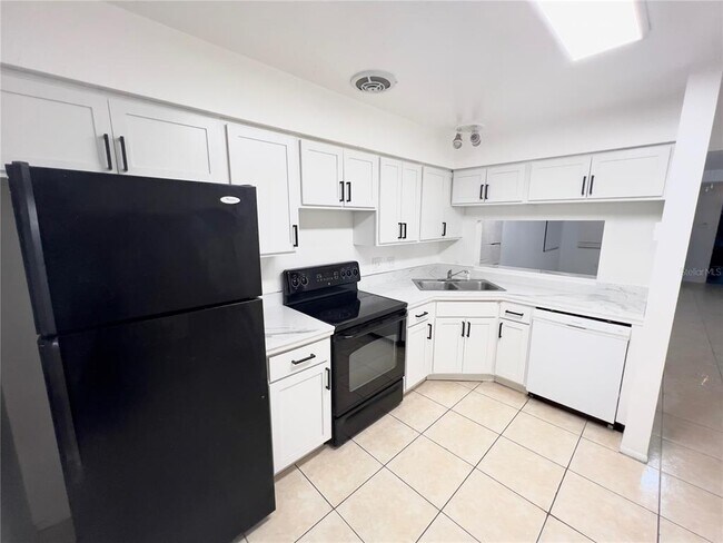 Building Photo - 7101 Harbor Heights Cir