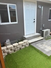 Building Photo - 80 NE 133rd St